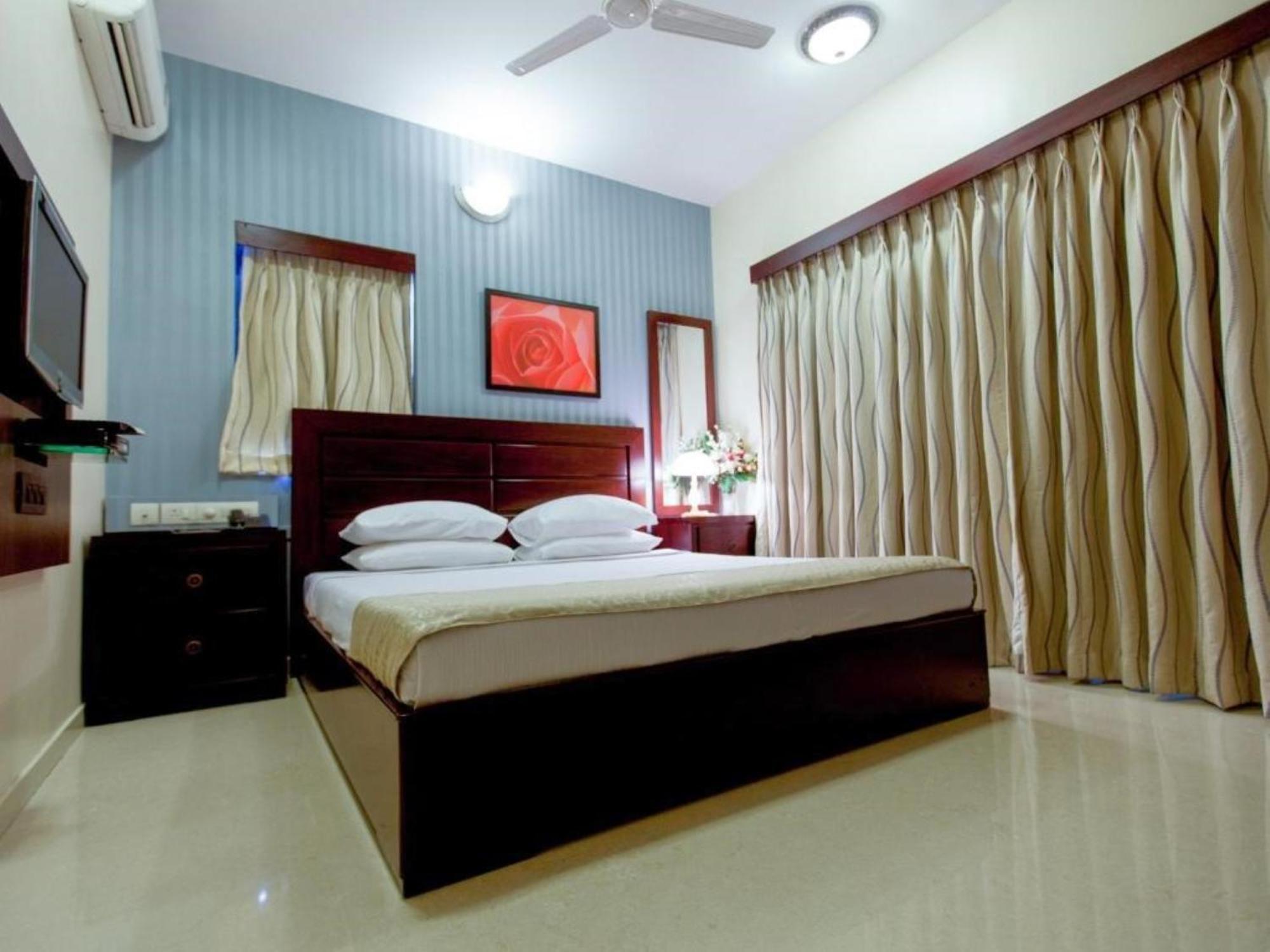 Lalco Residency Hotel Mumbai Room photo