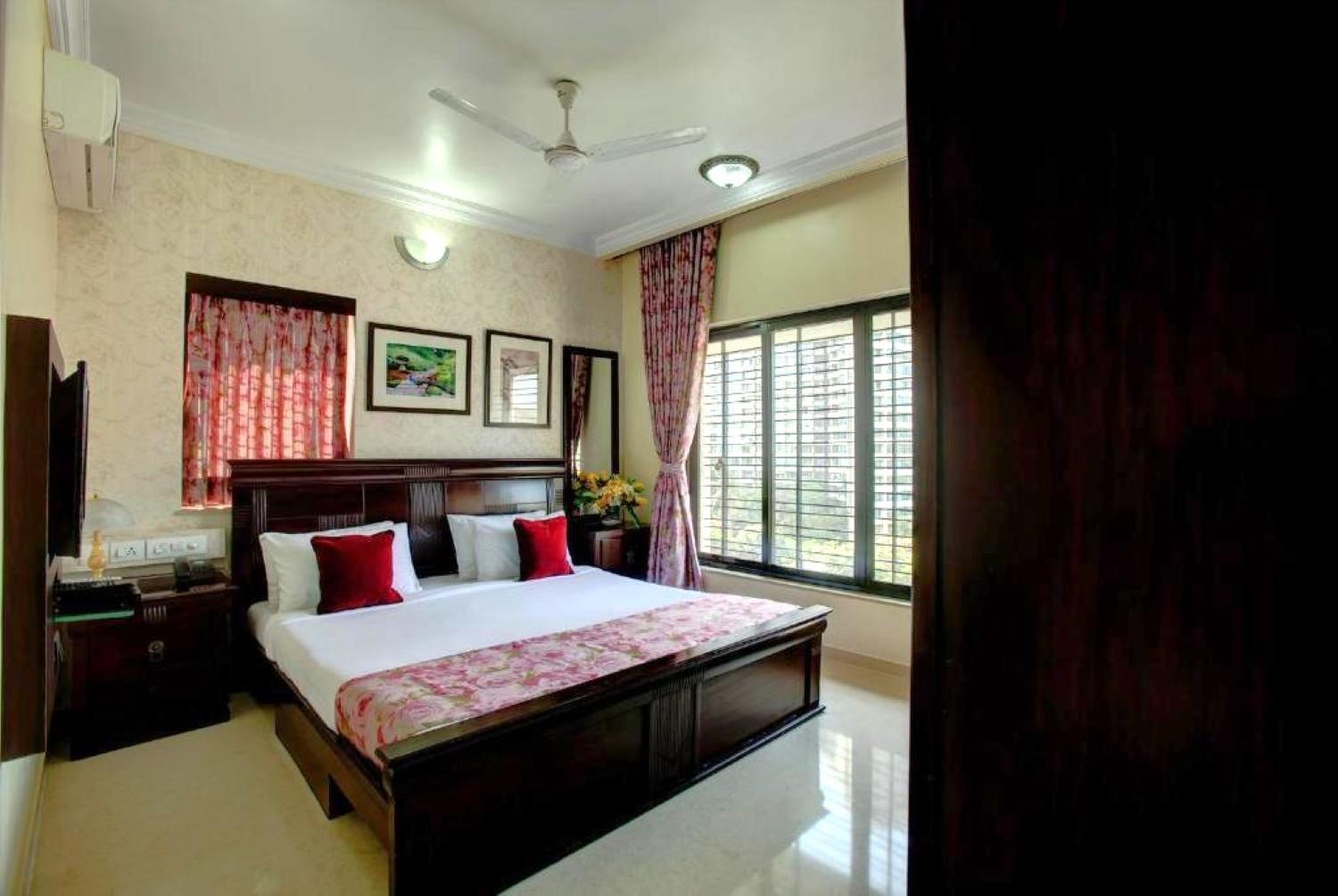 Lalco Residency Hotel Mumbai Room photo